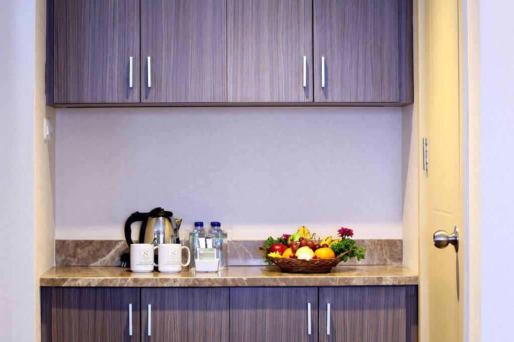 Lorin Syariah Solo Hotel Экстерьер фото