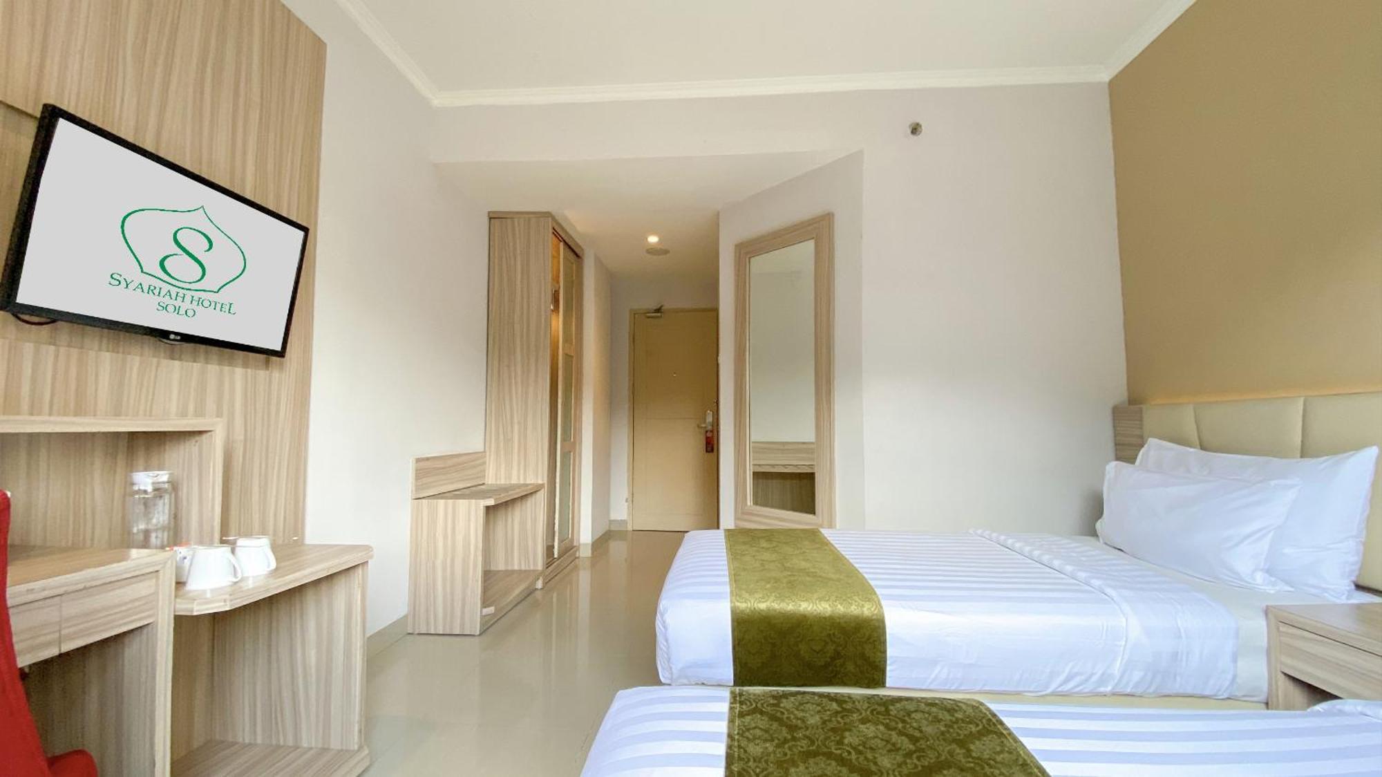 Lorin Syariah Solo Hotel Экстерьер фото