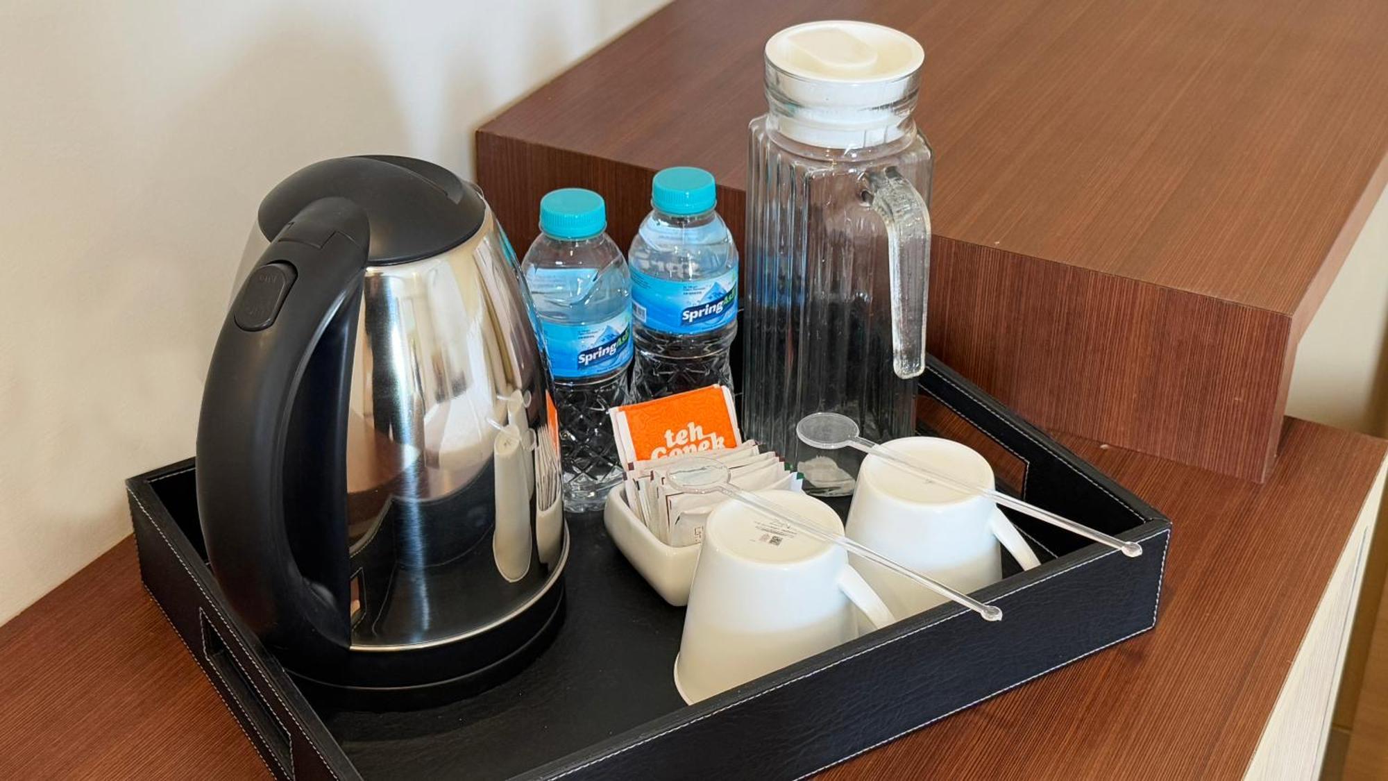 Lorin Syariah Solo Hotel Экстерьер фото