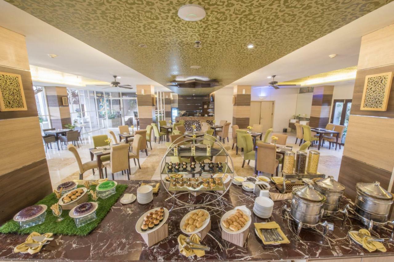Lorin Syariah Solo Hotel Экстерьер фото